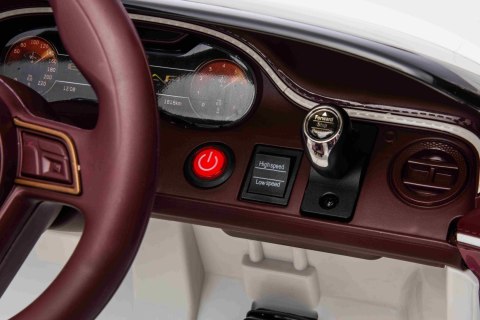 Autko Bentley Bacalar na akumulator dla dzieci Biały + Pilot + EVA + Wolny Start + Audio LED Autko Bentley Bacalar na akumulator dla dzieci Biały + Pilot + EVA + Wolny Start + Audio LED