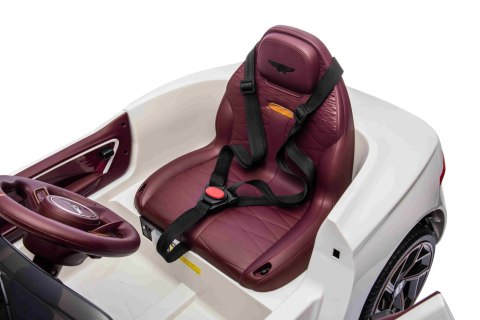 Autko Bentley Bacalar na akumulator dla dzieci Biały + Pilot + EVA + Wolny Start + Audio LED Autko Bentley Bacalar na akumulator dla dzieci Biały + Pilot + EVA + Wolny Start + Audio LED