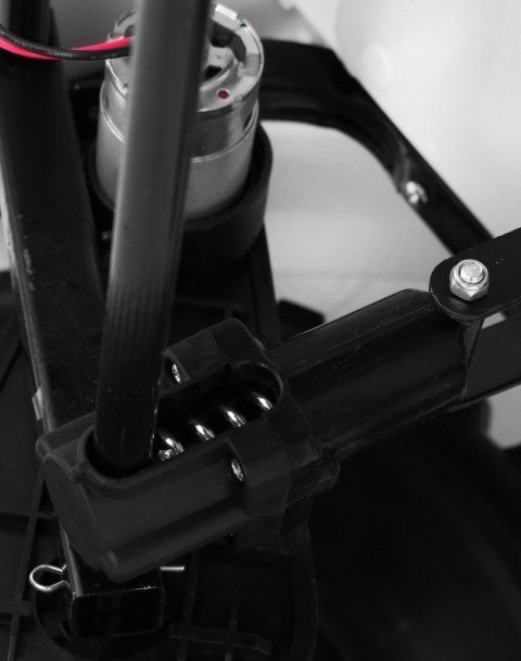 Auto na akumulator All Terrain dla dzieci Biały Terenówka typu jeep + Pilot + Światła Dźwięki Auto na akumulator All Terrain dla dzieci Biały Terenówka typu jeep + Pilot + Światła Dźwięki