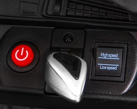BMW I8 Lift Auto na akumulator Pomarańczowy + Pilot + Wolny Start + 3-pkt pasy + MP3 USB + LED BMW I8 Lift Auto na akumulator Pomarańczowy + Pilot + Wolny Start + 3-pkt pasy + MP3 USB + LED
