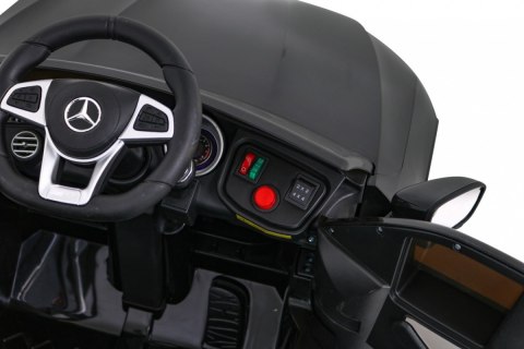 Mercedes Benz GLC63S dla dzieci Czarny + Pilot + Napęd 4x4 + MP3 LED + EVA + Wolny Start Mercedes Benz GLC63S dla dzieci Czarny + Pilot + Napęd 4x4 + MP3 LED + EVA + Wolny Start