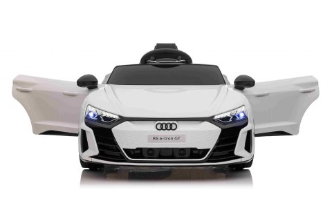 Audi RS E-Tron GT na akumulator Biały + Pilot + Napęd 4x4 + Radio MP3 + LED + EVA Audi RS E-Tron GT na akumulator Biały + Pilot + Napęd 4x4 + Radio MP3 + LED + EVA