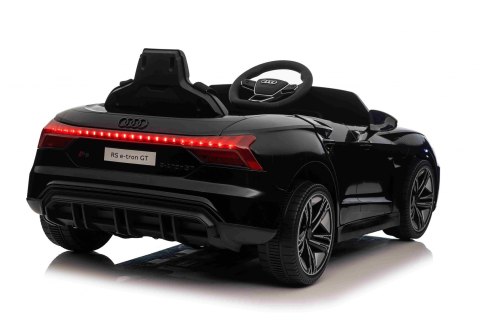 Audi RS E-Tron GT na akumulator Czarny + Pilot + Napęd 4x4 + Radio MP3 + LED + EVA Audi RS E-Tron GT na akumulator Czarny + Pilot + Napęd 4x4 + Radio MP3 + LED + EVA