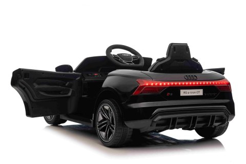 Audi RS E-Tron GT na akumulator Czarny + Pilot + Napęd 4x4 + Radio MP3 + LED + EVA Audi RS E-Tron GT na akumulator Czarny + Pilot + Napęd 4x4 + Radio MP3 + LED + EVA