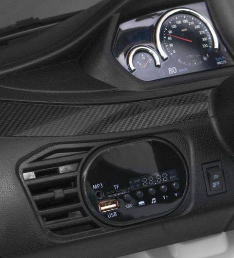 BMW X6M Elektryczne Autko dla dzieci Biały + Pilot + EVA + Wolny Start + Panel audio + LED BMW X6M Elektryczne Autko dla dzieci Biały + Pilot + EVA + Wolny Start + Panel audio + LED