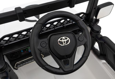 Toyota FJ Cruiser dla dzieci Biały + Pilot + Napęd 4x4 + Audio LED + EVA + Wolny Start Toyota FJ Cruiser dla dzieci Biały + Pilot + Napęd 4x4 + Audio LED + EVA + Wolny Start